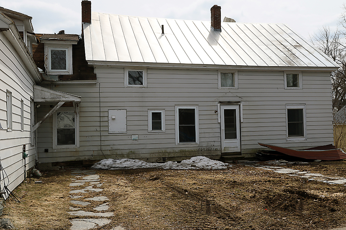 Rebuilding Stowe Street apartments