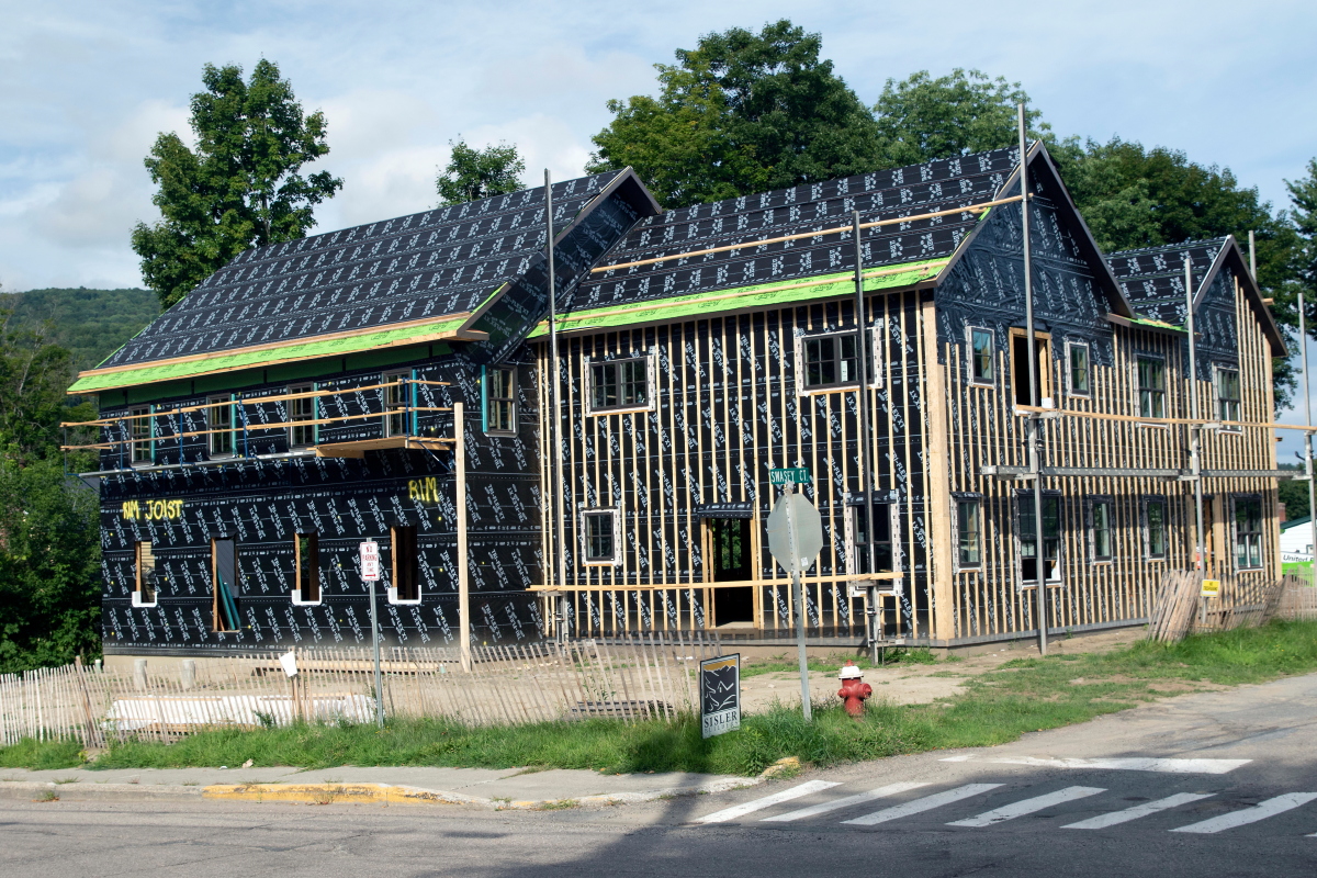 Rebuilding Stowe Street apartments