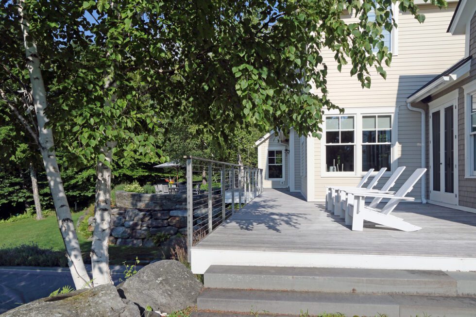 Difference Between Composite Decking and Real Wood Sisler Builders